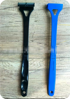 Men's Back Shaver With Foldable Three Head Blade (One Piece)